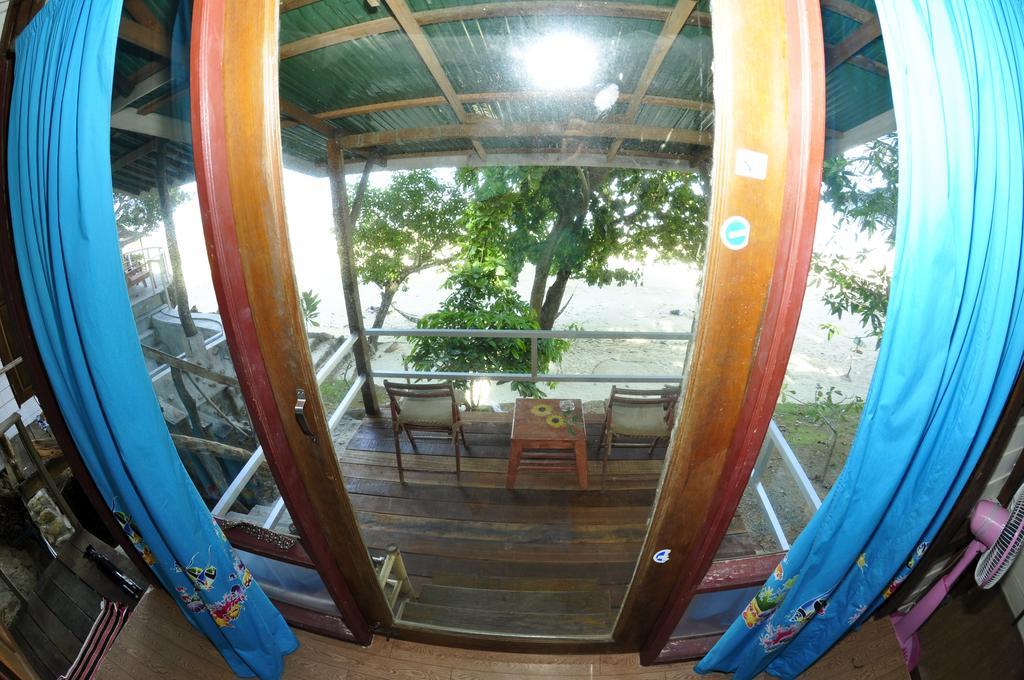 Tohko Beach Resort เกาะพีพี ภายนอก รูปภาพ