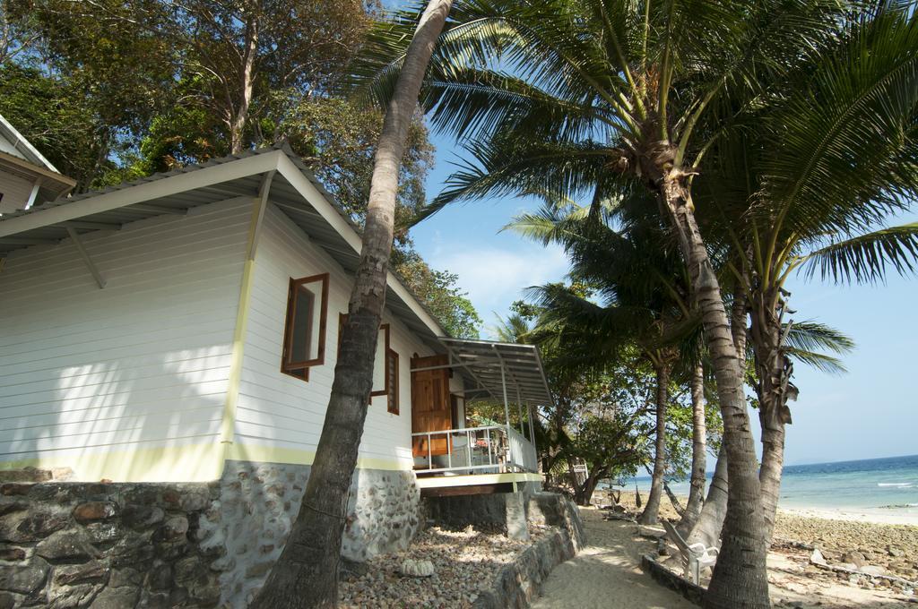 Tohko Beach Resort เกาะพีพี ภายนอก รูปภาพ