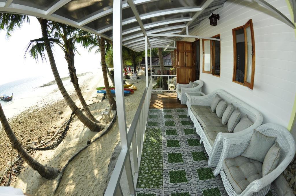Tohko Beach Resort เกาะพีพี ภายนอก รูปภาพ