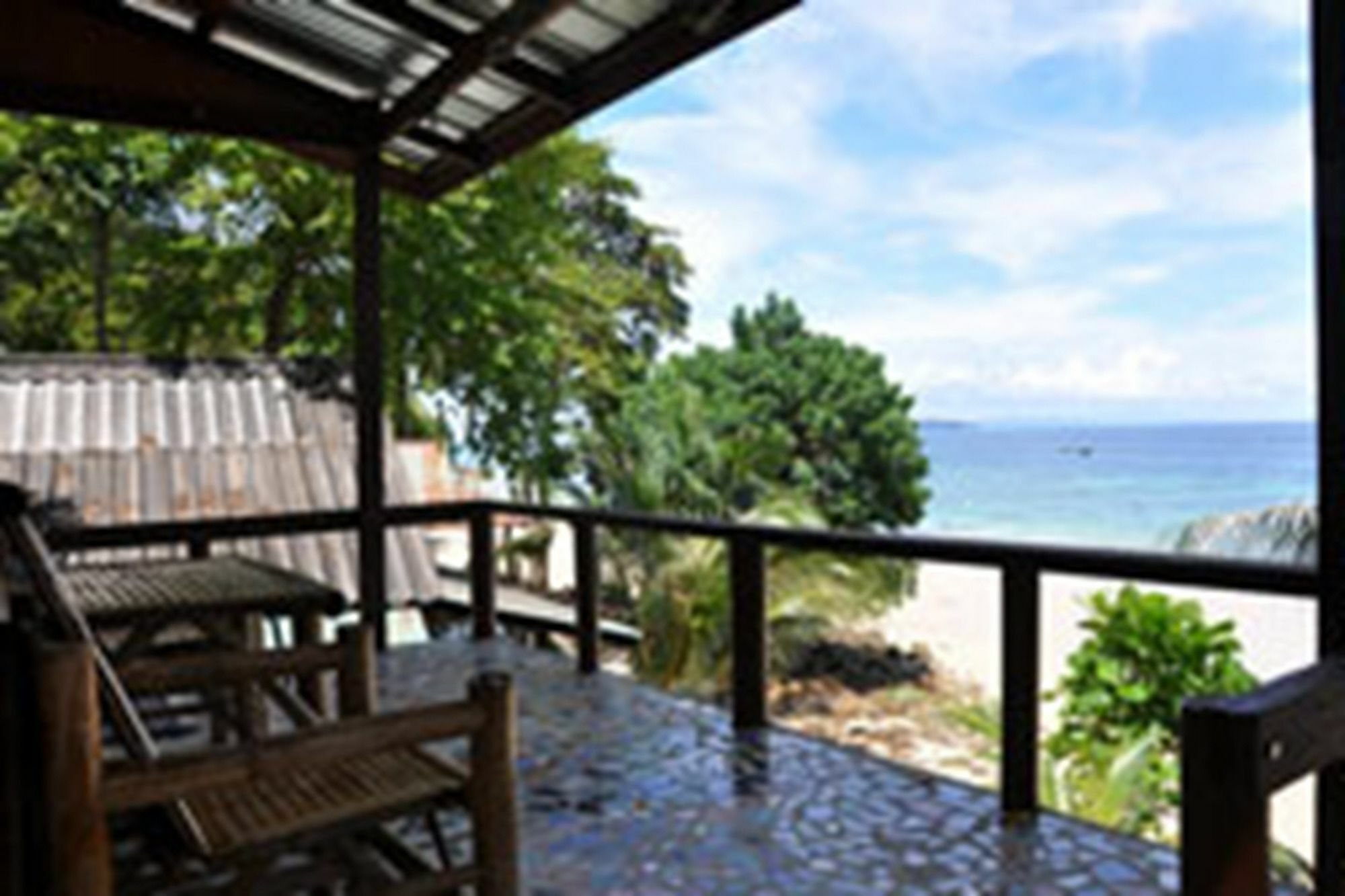 Tohko Beach Resort เกาะพีพี ภายนอก รูปภาพ